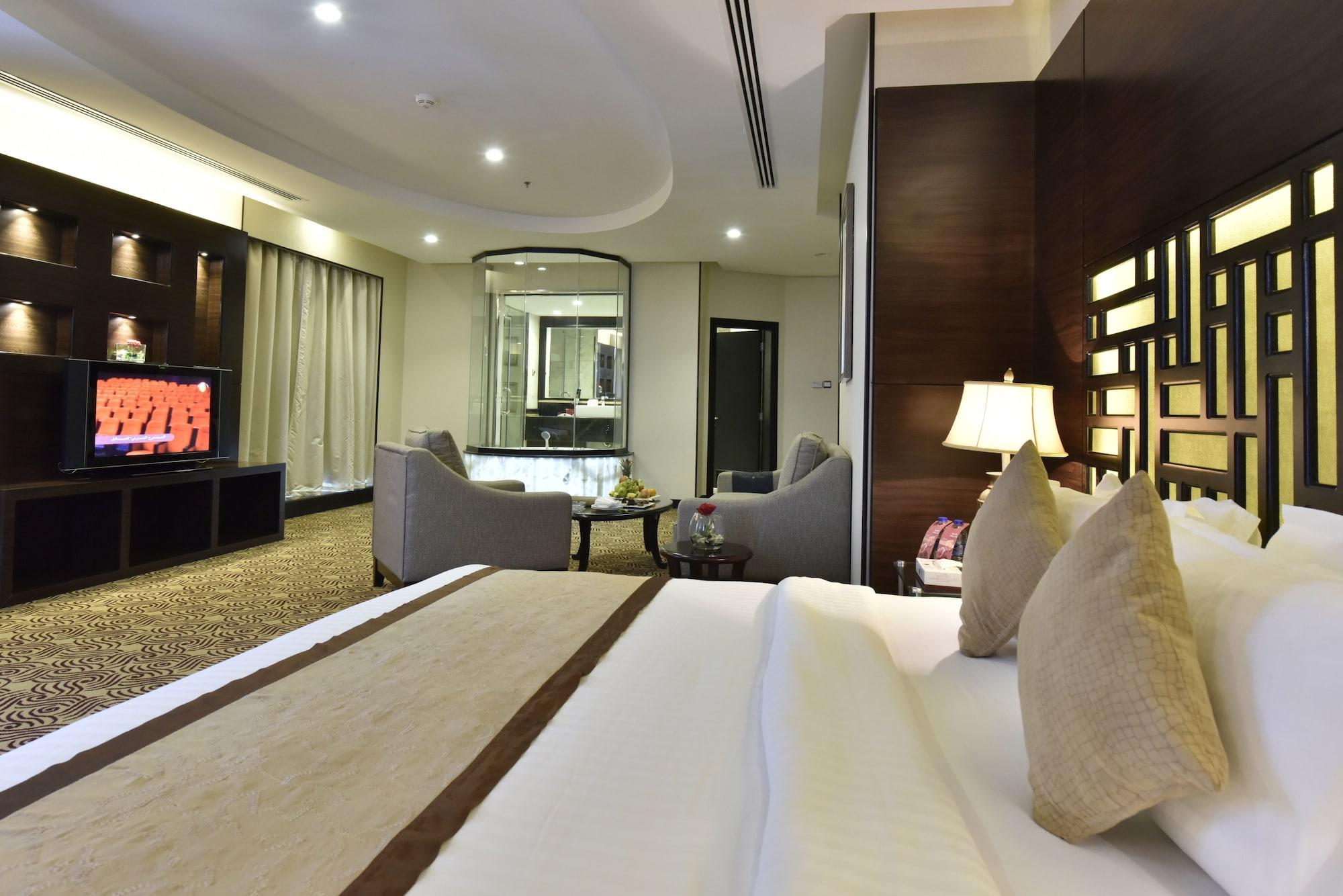 Awaliv International Hotel Ta'if Esterno foto Suite