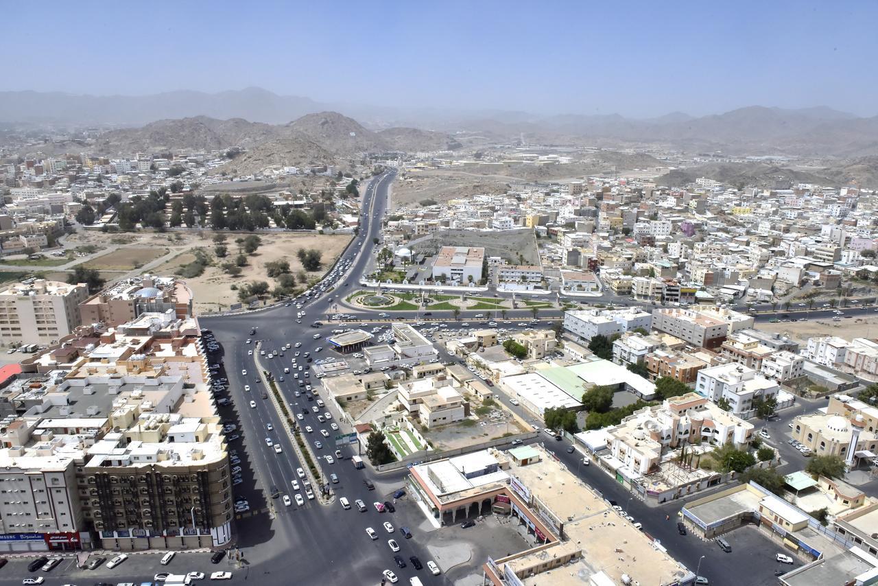 Awaliv International Hotel Ta'if Esterno foto Aerial view of Makkah